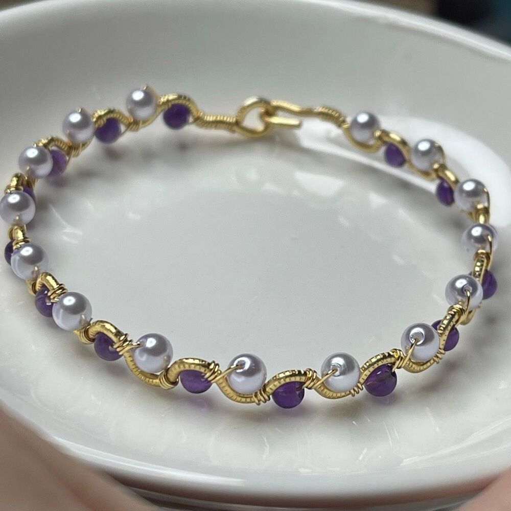 Rebekah bangle bracelet 8” gold copper core lavender purple shell beads pearls a